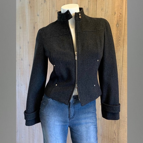 Bebe wool two-way zip jacket, lined, Size 6. - Picture 8 of 8
